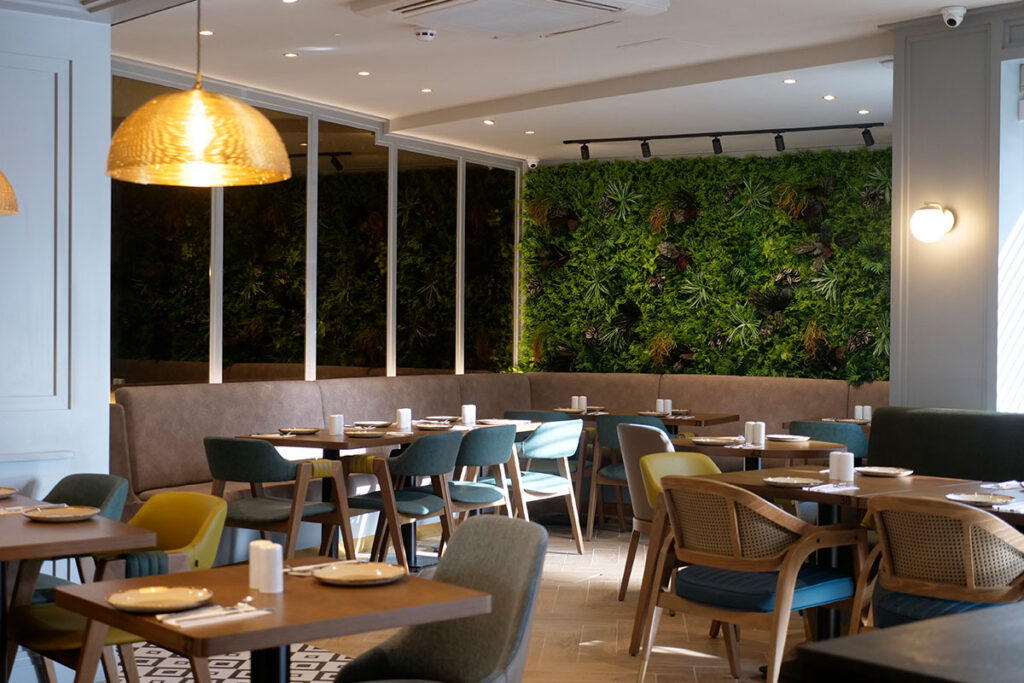 ana’more restaurant